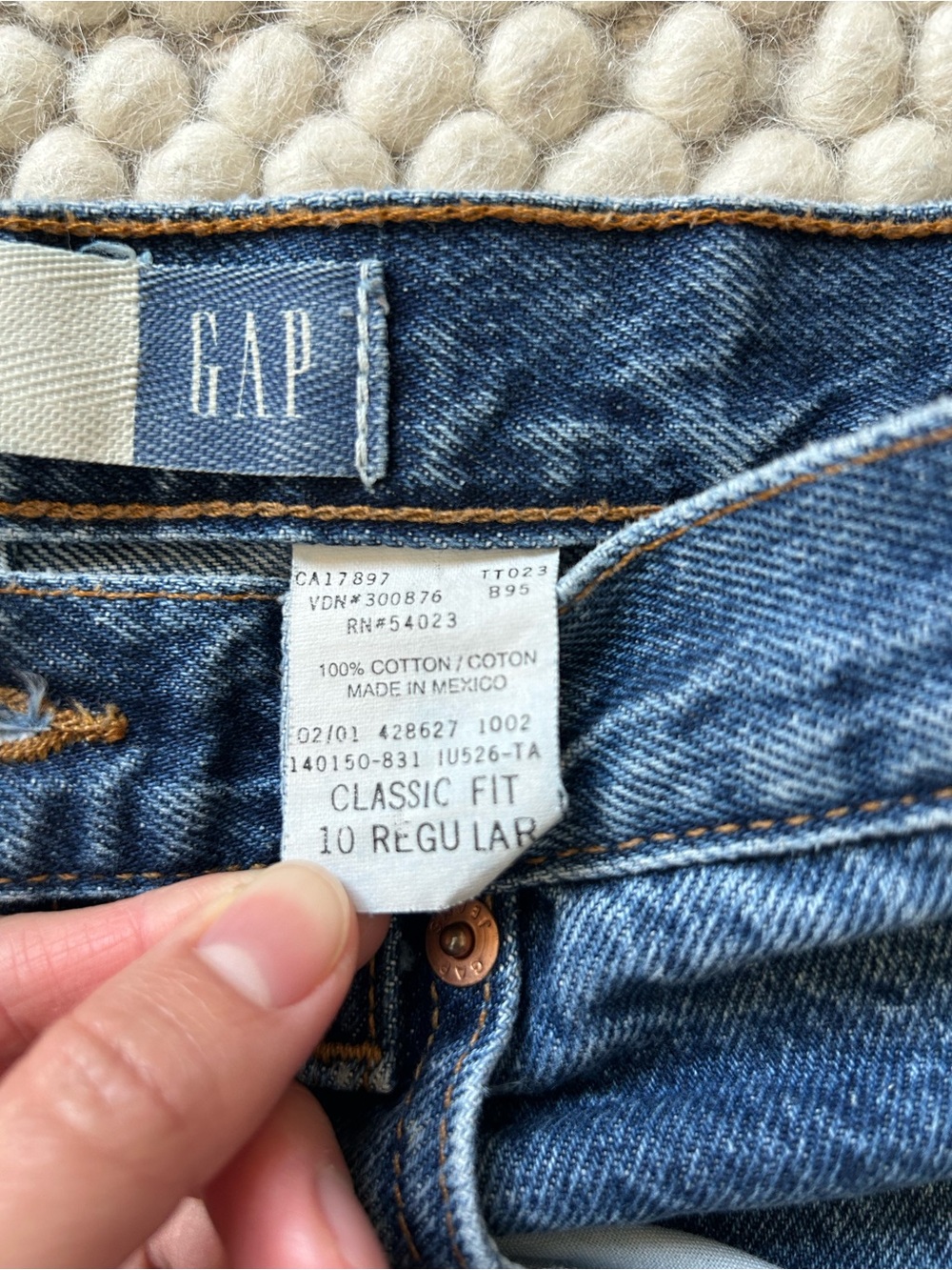 Vintage Gap Denim Jorts - Picture 4 of 4